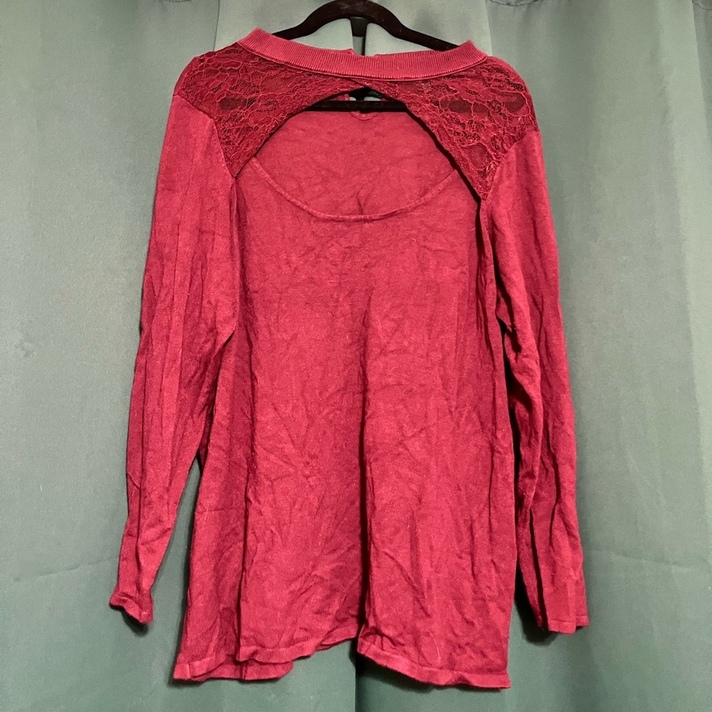 🌹 Torrid Burgundy Lace Back Top – Size 3 🌹